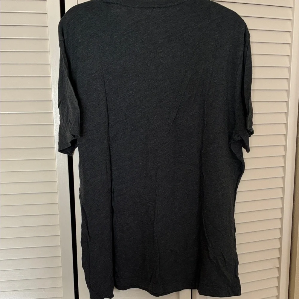 Banana Republic Men’s Charcoal Short Sleeve fitted Tee (XL)